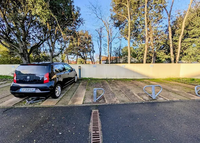 Bright With Superb Views Of The Port * Jard-sur-Mer