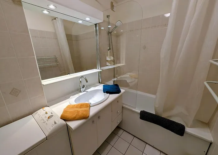 Bright With Superb Views Of The Port * Jard-sur-Mer