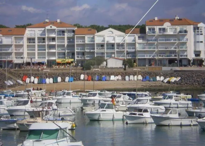 Bright With Superb Views Of The Port * Jard-sur-Mer