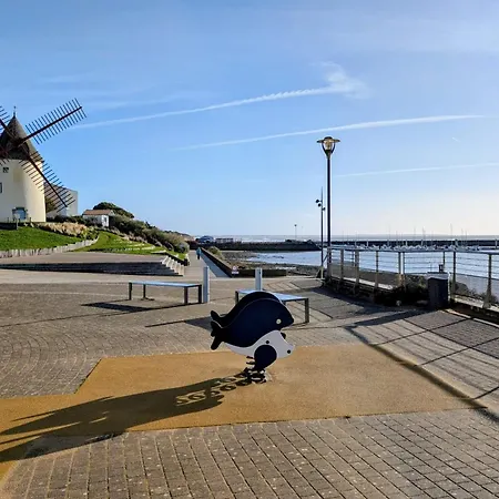 شقة Bright With Superb Views Of The Port